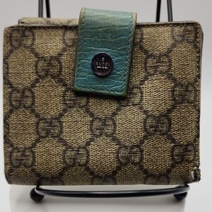 Gucci‎ Tan and Teal Green Women's Wallet